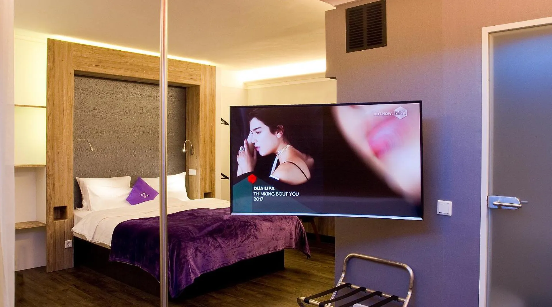 Plaza Inn Stays Design Dortmund