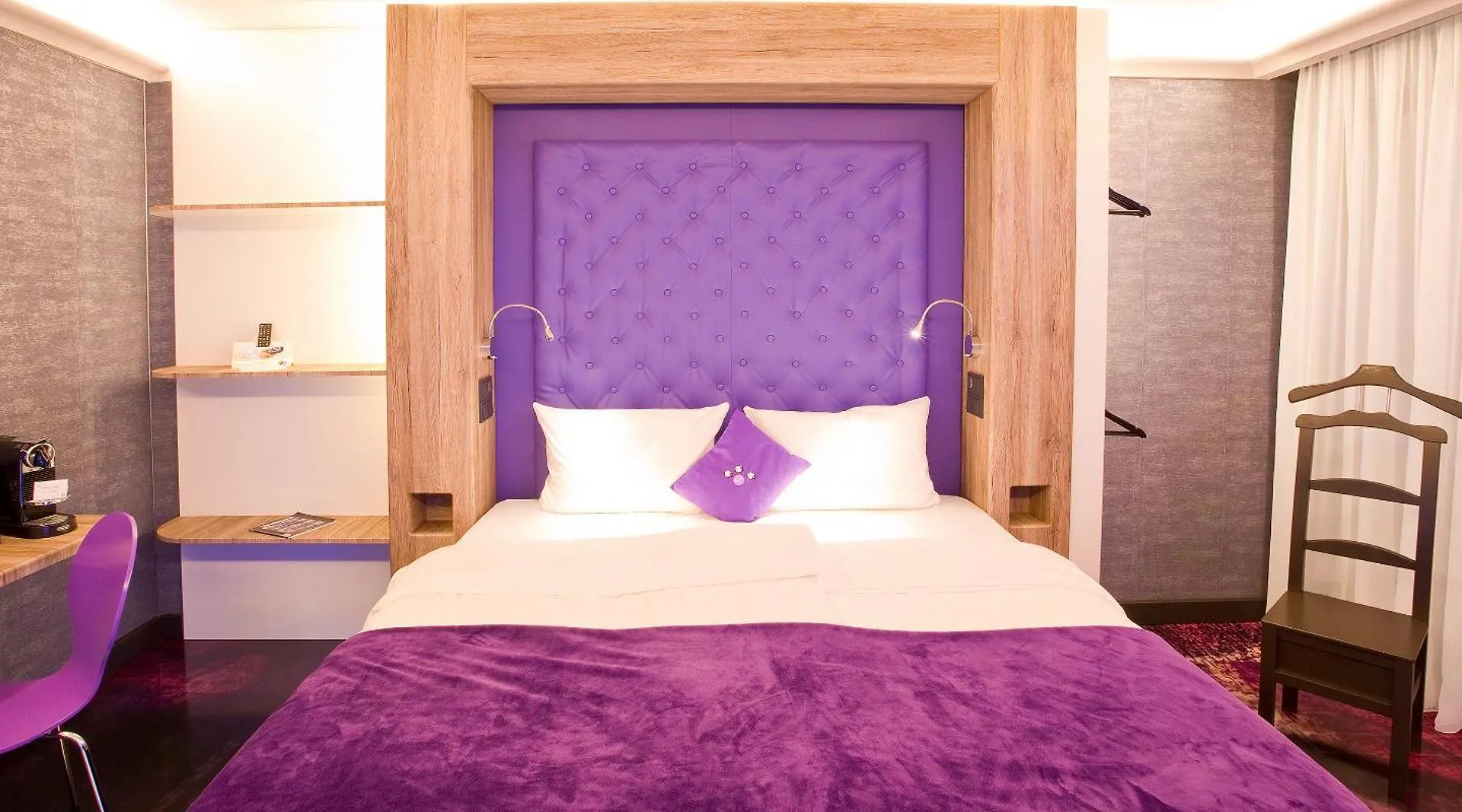 Plaza Inn Stays Design Dortmund Germany